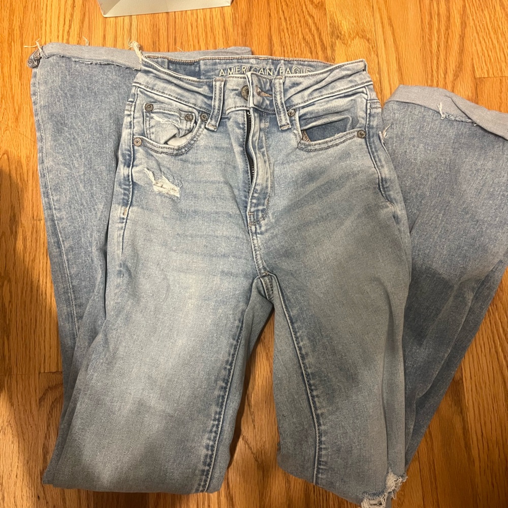 American Eagle Outfitters Light Wash Boyfriend Jeans